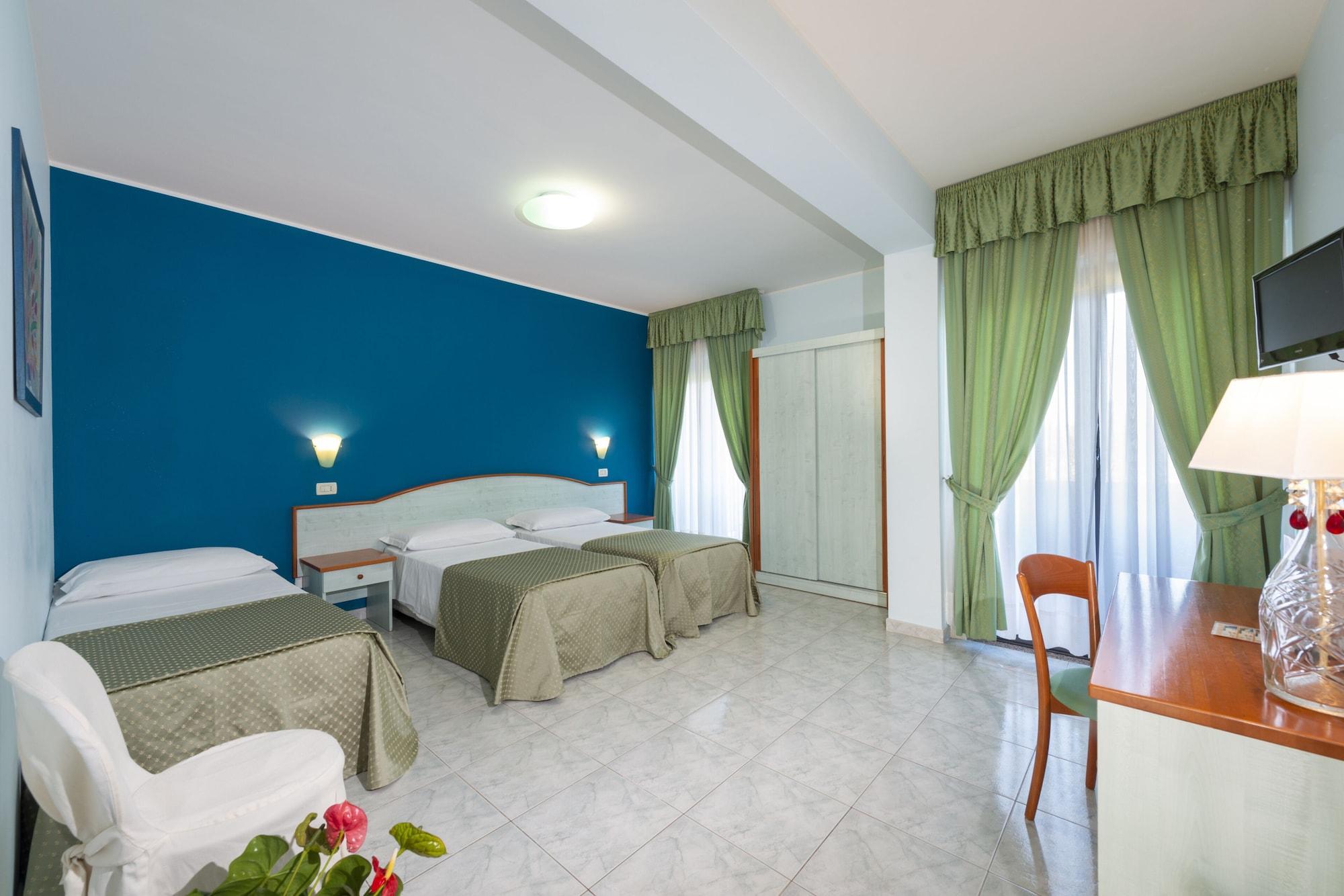 Atlantis Palace Hotel Mascali Esterno foto