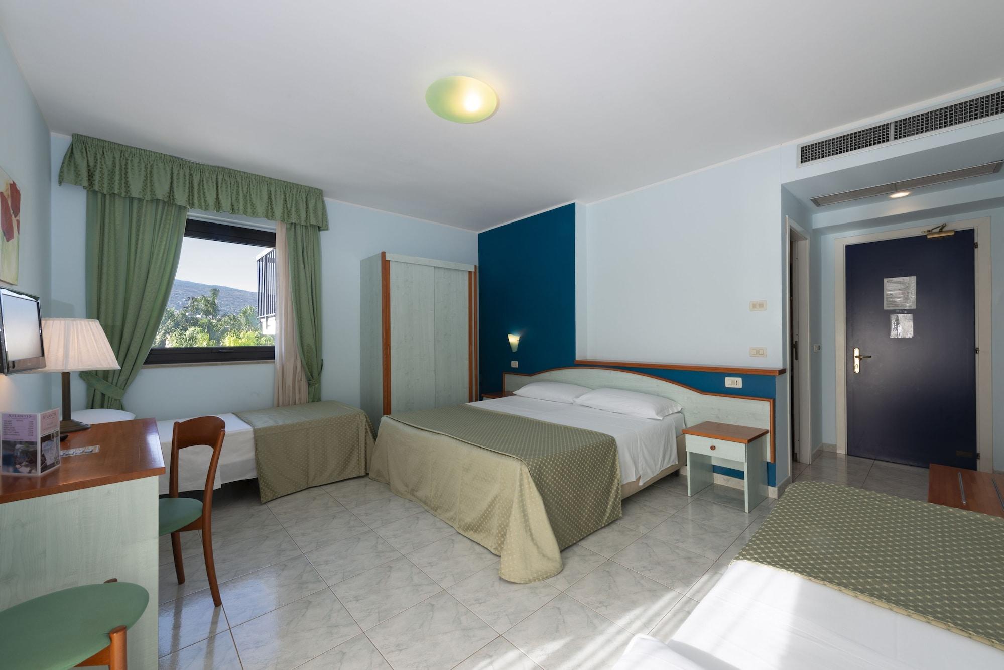 Atlantis Palace Hotel Mascali Esterno foto