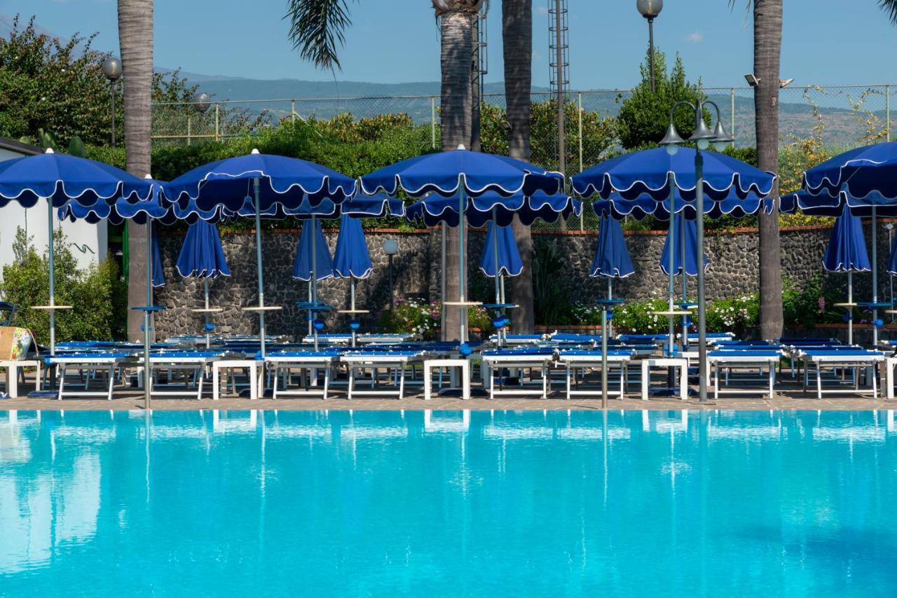 Atlantis Palace Hotel Mascali Esterno foto